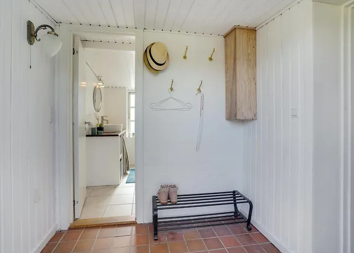 בית נופש Gyril - 100m From The Sea By Interhome *